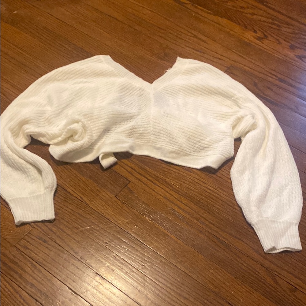 Forever 21 Cream Cropped V-Neck Oversized Sweatshirt